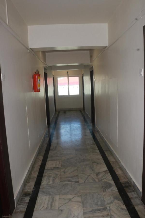 Capital O 14995 Hotel Starline Paltan Bazar Guwahati Exterior foto