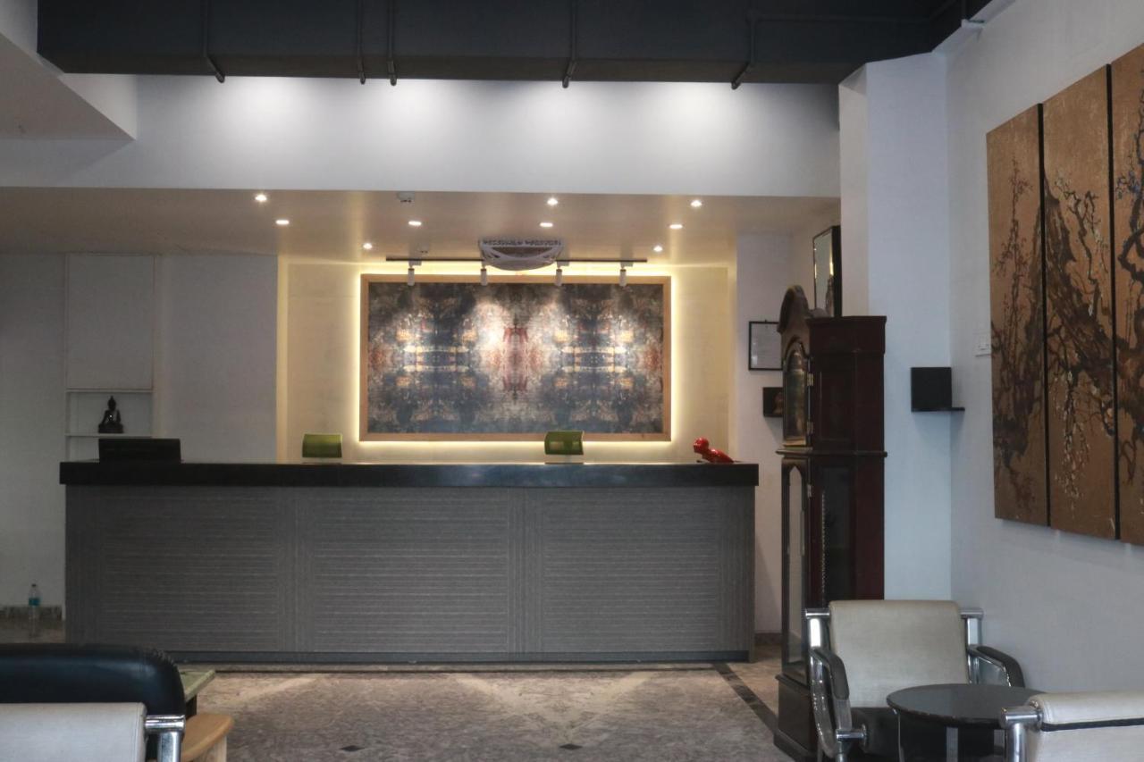 Capital O 14995 Hotel Starline Paltan Bazar Guwahati Exterior foto